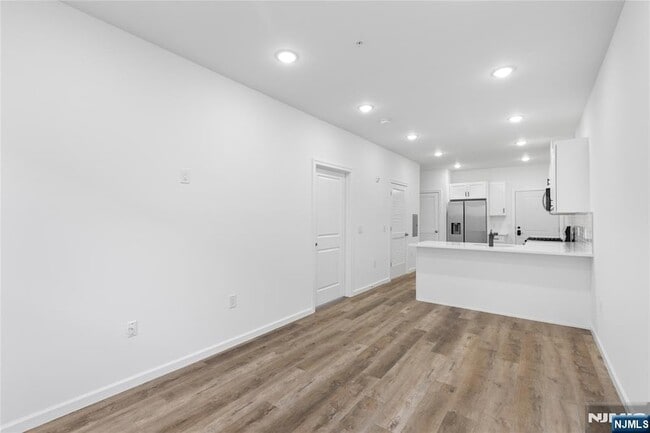 Photo - 51 E Main St Apartment