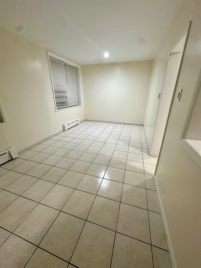 Foto del edificio - 6708 Newkirk Ave