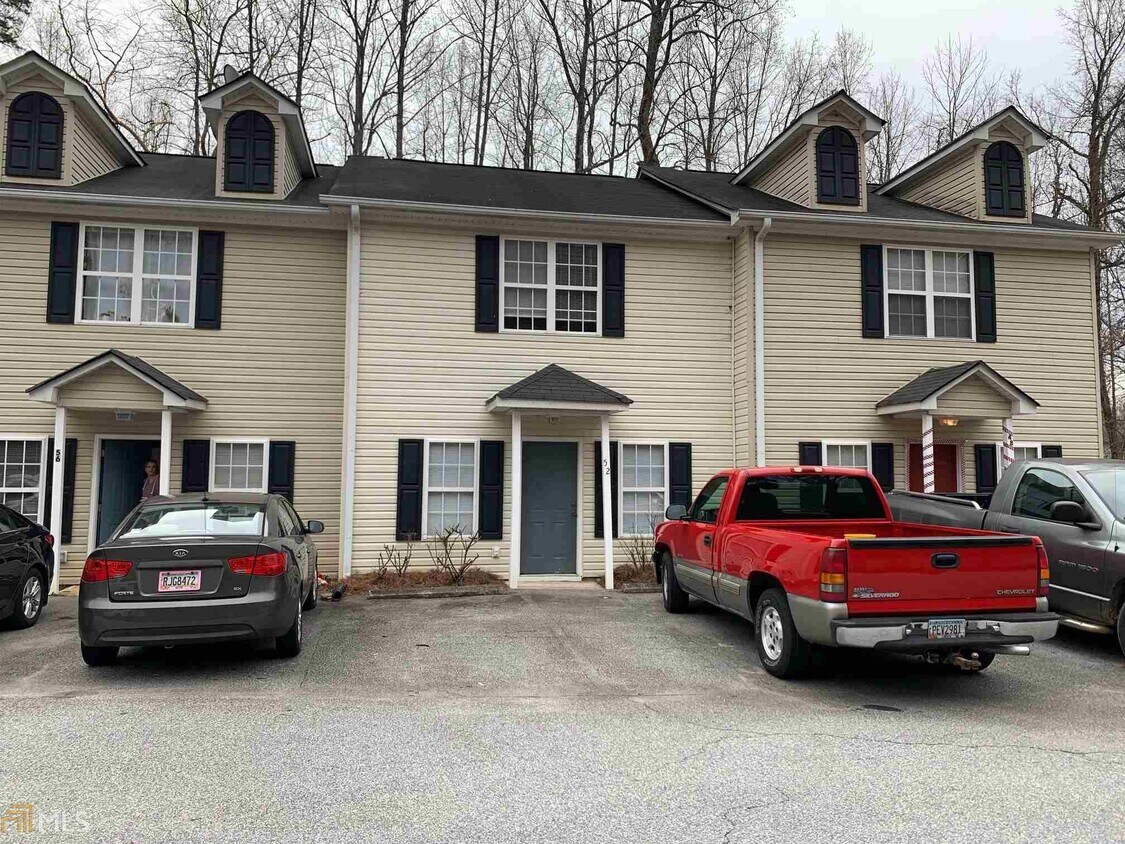 Primary Photo - 52 Cane Creek Commons Dr