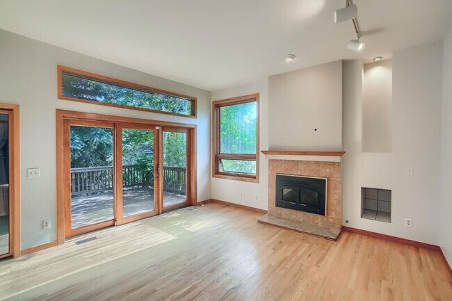 Building Photo - 3770 26th St