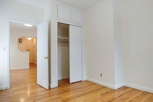 Building Photo - 328 E 66th St