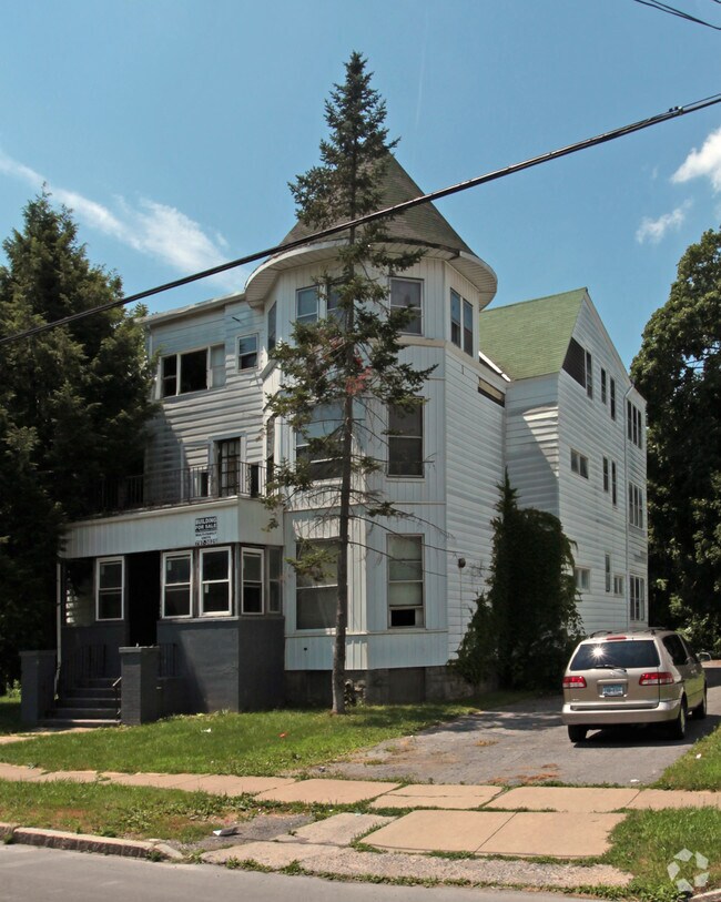 1424 Oneida St Utica, NY 13501 Rentals Utica, NY