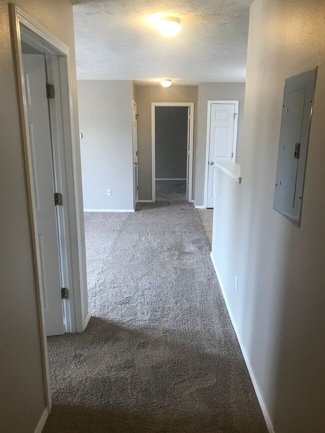 Foto del edificio - 1040 S Clifton Ave