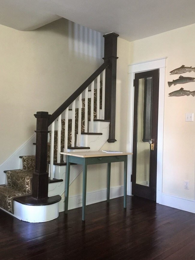Foto del edificio - 2 br, 1 bath House - 49 SOUTH PENN STREET