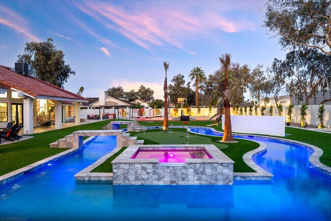 Foto del edificio - 6625 W Bloomfield Rd