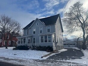 Building Photo - 146-148 E Main St