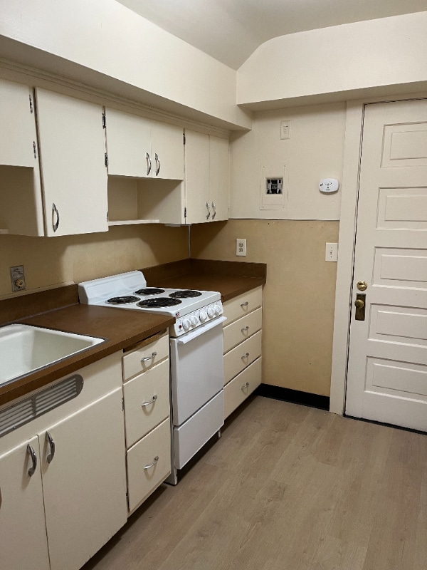 Building Photo - 406 S Coeur d'Alene St