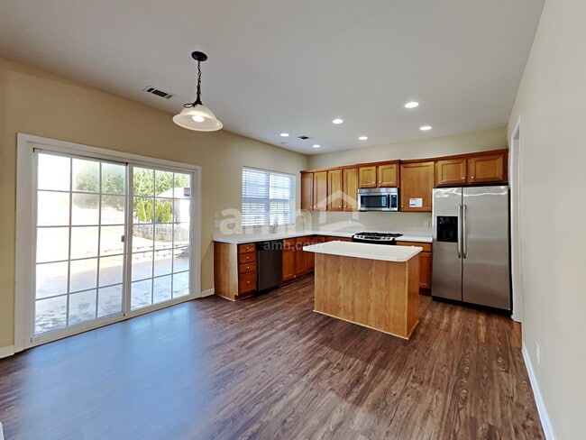 Building Photo - 10811 River Oaks Dr NW