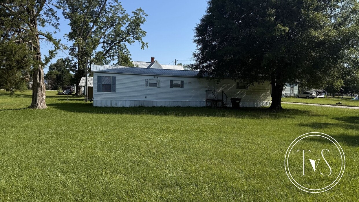 Foto principal - 426 Cedar Ave