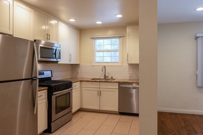 Kitchen - 8746 Reading Ave