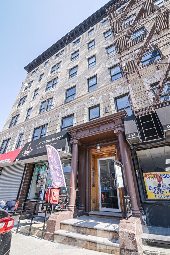 Primary Photo - 442 Lorimer St