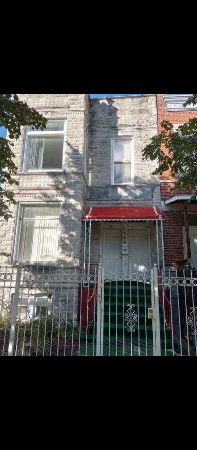 Building Photo - 2818 W Wilcox St