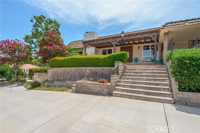 Foto del edificio - 2328 E Vine Ave