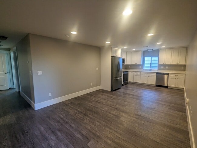 Building Photo - 254 S 1000 E