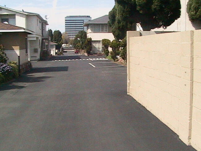 Foto del edificio - 11180 Westminster Ave