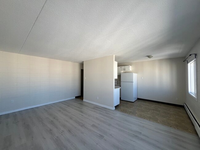 Building Photo - 16421 Stony Plain Rd
