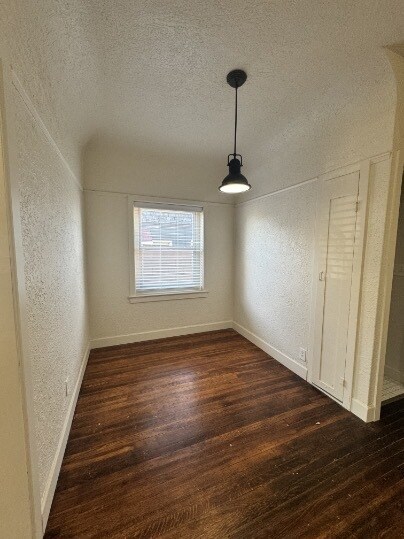 Foto del edificio - Charming Historic "Shot Gun Style" 2 bedroom Duplex