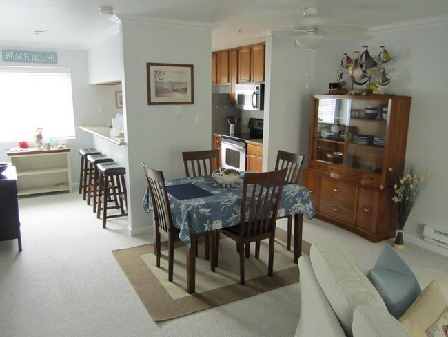 dining room - 41 Grandview St