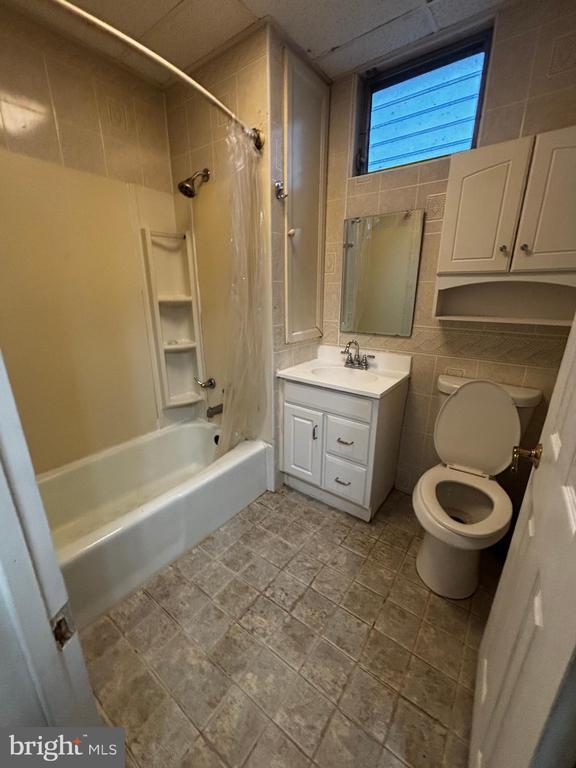 Foto del edificio - 2041 E Cambria St