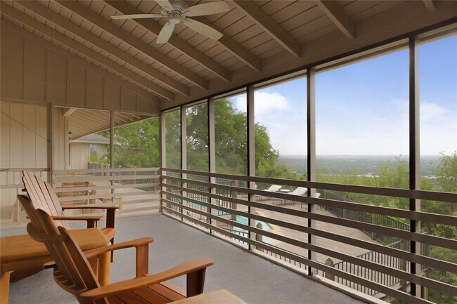Building Photo - 2311 Camino Alto Rd