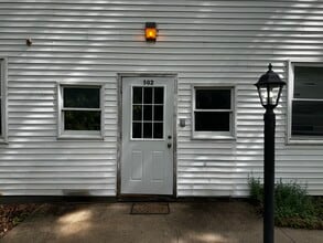 Building Photo - 502 Chinworth Ct