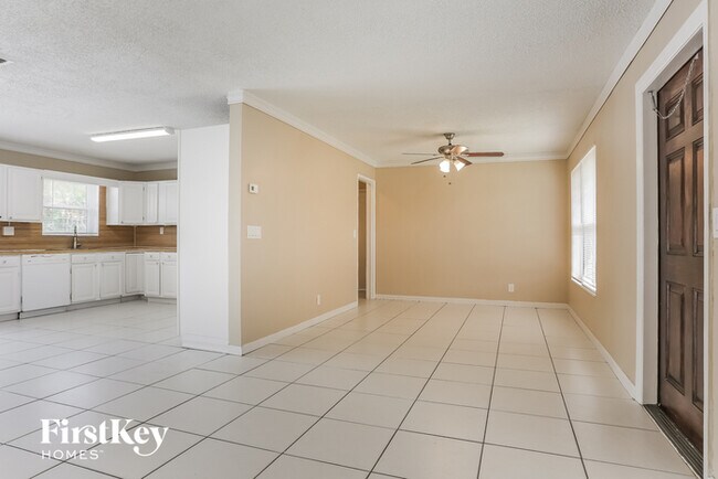 Building Photo - 2531 Blue Jay Turn