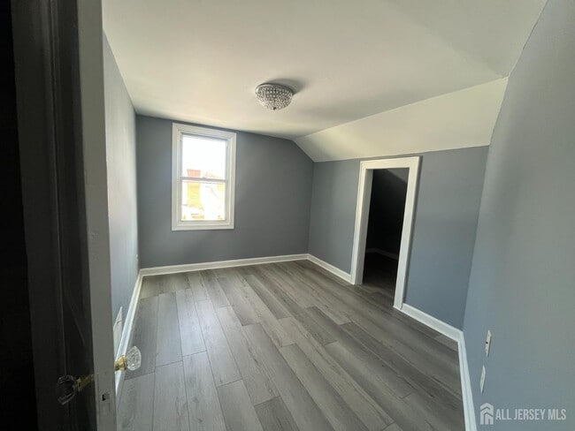 Building Photo - 7 Bound Brook Ave