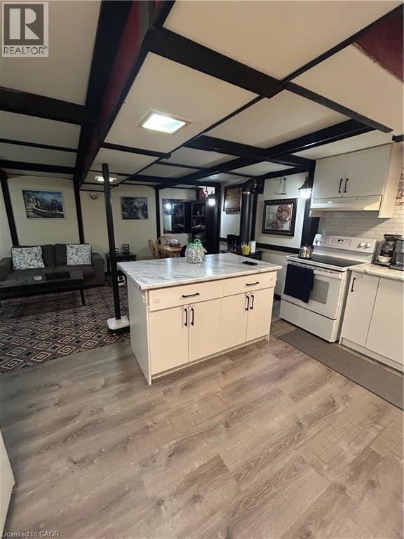 Building Photo - 34 Ranchdale Dr