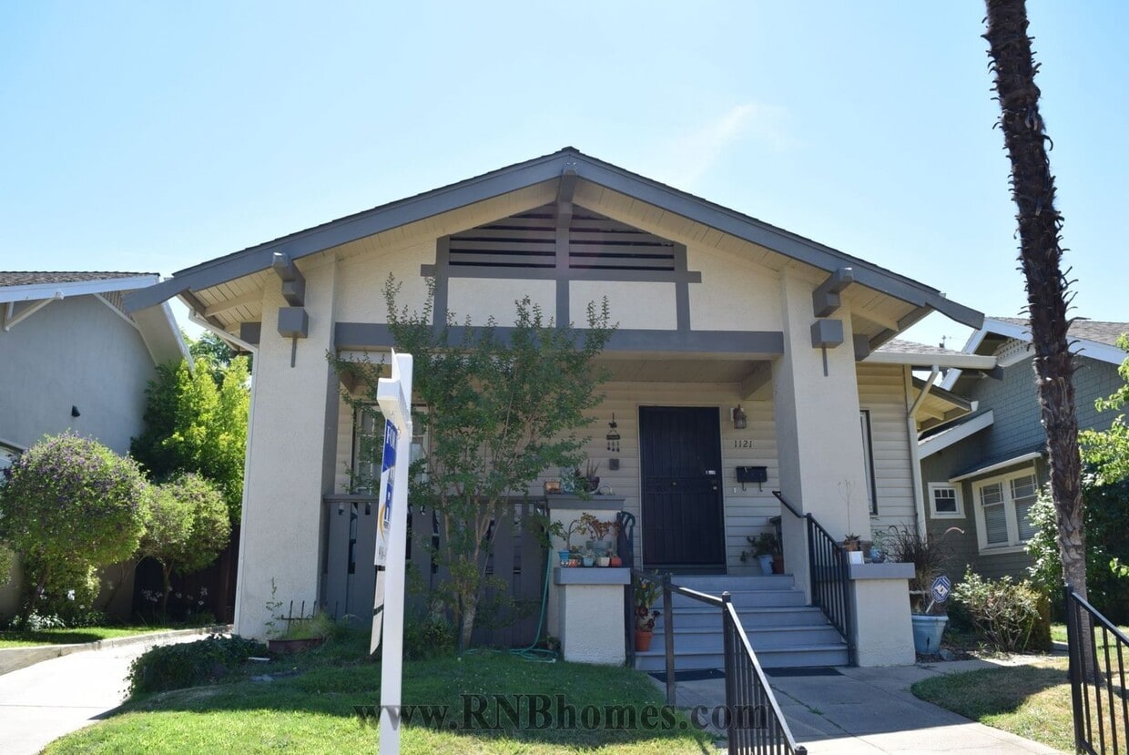 Photo - 1121 Dolores Way (Sacramento, CA)