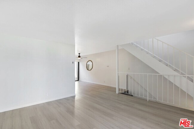 Building Photo - 29239 Heathercliff Rd