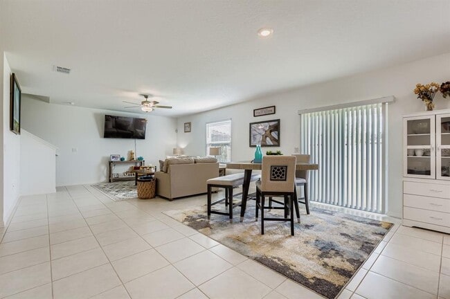 Building Photo - 3606 Capital Reserve Dr