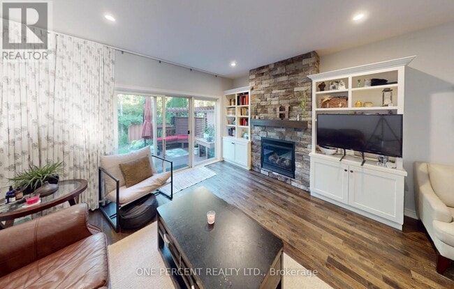 Building Photo - 37 Pierpoint Dr