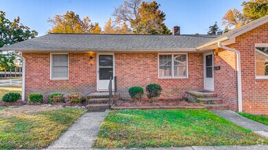 Building Photo - 805 Trenton St