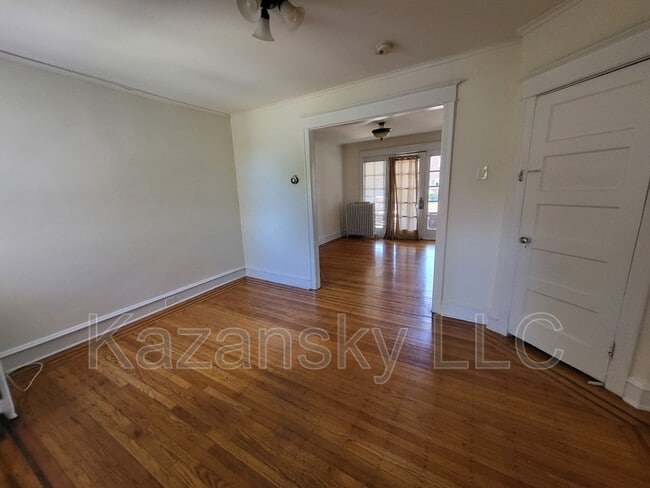 Photo - 6737 N Lawrence St House