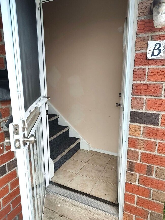 Foto del edificio - 9443 Ashton Rd