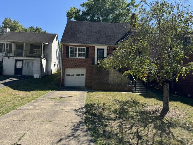 Foto del edificio - 1637 Upland Rd