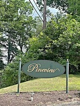 Building Photo - 5 D Pineview Dr