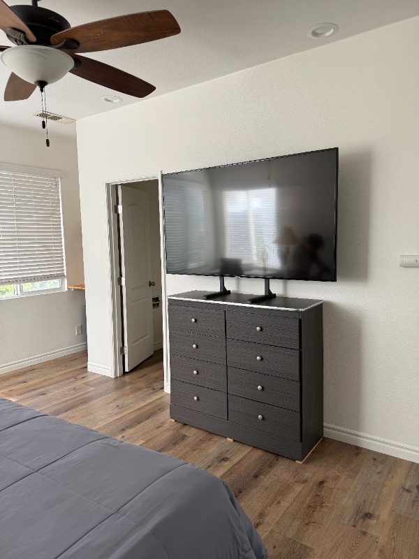 Foto del edificio - 7847 Hazelnut Dr