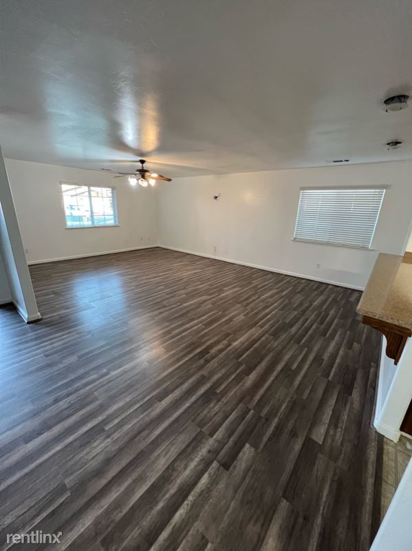 Foto del edificio - 3 br, 2 bath House - 201 Calle Orlando