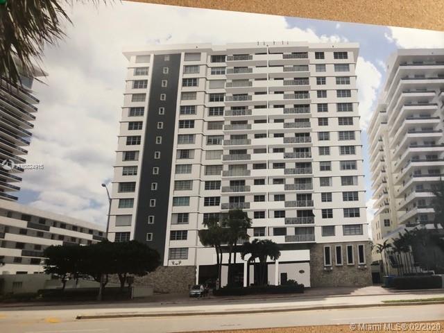 Primary Photo - 5825 Collins Ave