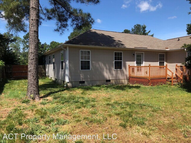 Building Photo - 3 br, 2 bath House - 325 Woodgreen Rd