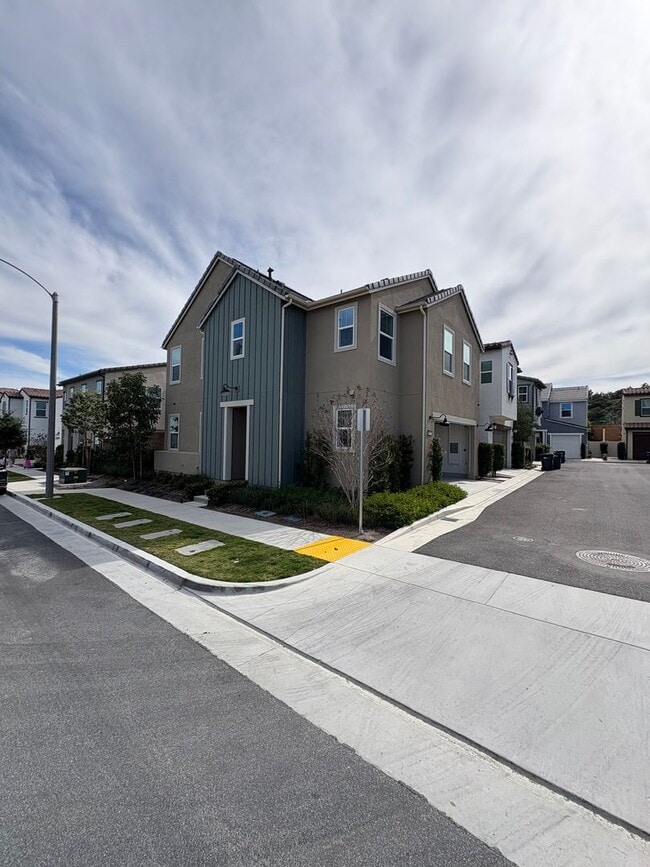 Building Photo - 4025 Spring Haven Ln