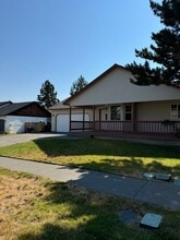 Building Photo - 61440 Elkhorn St