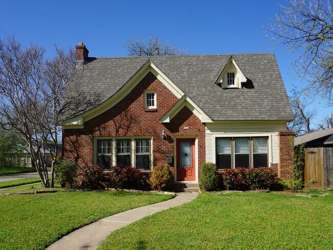 Building Photo - 2314 Bullington St