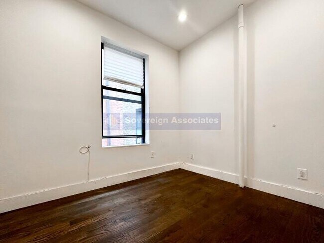 Foto del edificio - 184 Claremont Ave