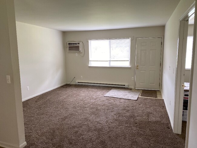 living room - 9041 Cedar Lake Rd