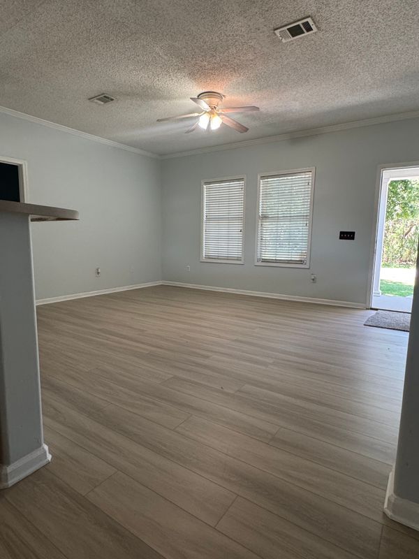 Foto del edificio - 1130 Grapefruit Rd SE