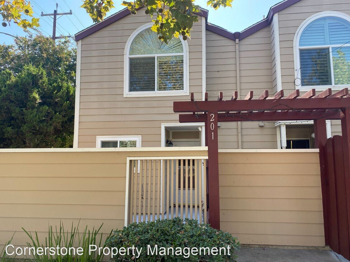 Foto principal - 2 br, 2.5 bath House - 201 N 6th St