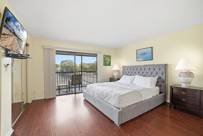 Foto del edificio - 105 Deer Creek Rd