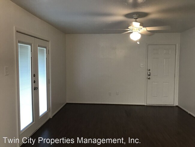 Building Photo - 2614 Pecan Knoll St